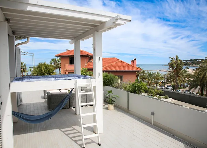 Апартаменты Duplex Climatise Avec Terrasse Vue Au Pied De La