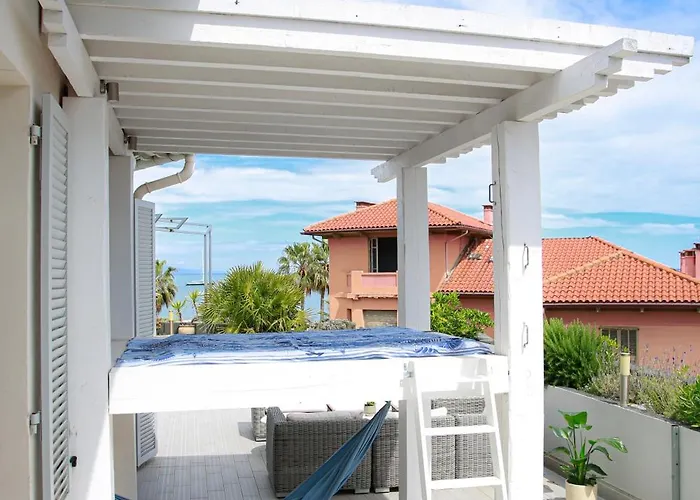 Duplex Climatise Avec Terrasse Vue Au Pied De La 公寓 *