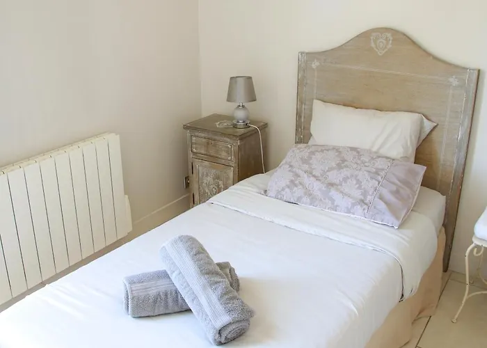 Duplex Climatise Avec Terrasse Vue Au Pied De La * 昂蒂布